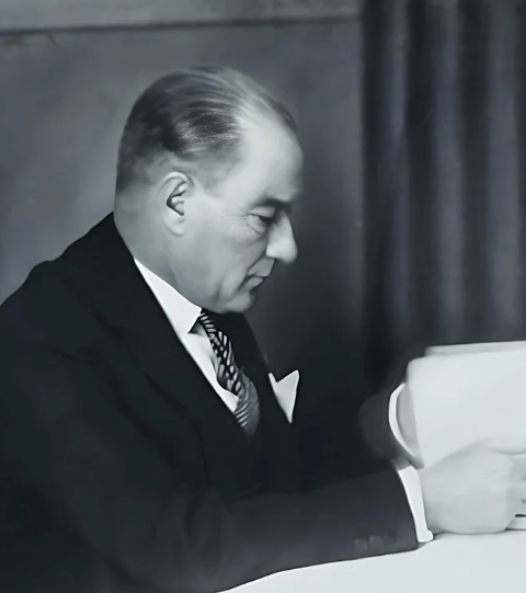 atatürkün hayatı ingilizce