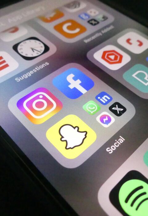 sosyal medya bio ingilizce